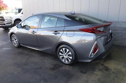 Magnetic Gray Metallic 2022 Toyota Prius Prime LE