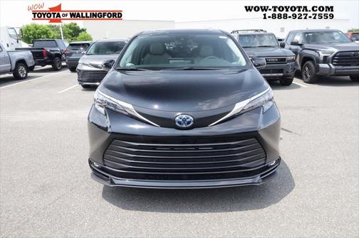 2025 Toyota Sienna XLE