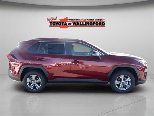 2025 Toyota RAV4 Hybrid XLE