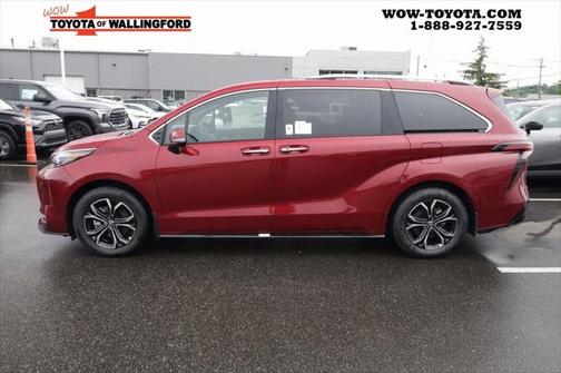 2025 Toyota Sienna Platinum 7 Passenger