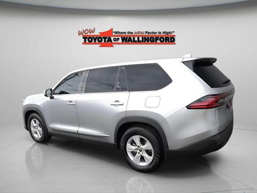 Celestial Silver Metallic 2025 Toyota Highlander LE