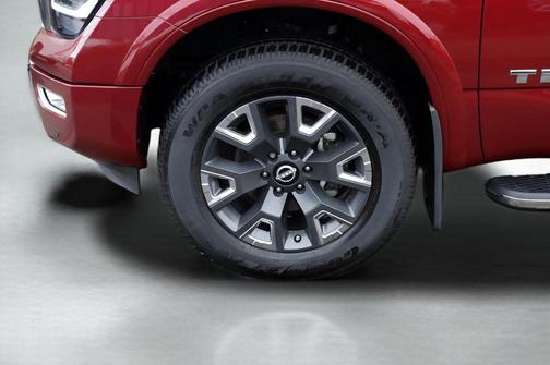 2023 Nissan Titan Platinum Reserve