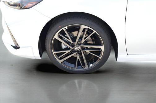 Pearl 2026 Toyota Camry XSE