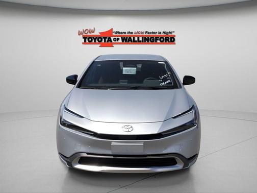 Cutting Edge 2026 Toyota Prius Plug-In Hybrid SE