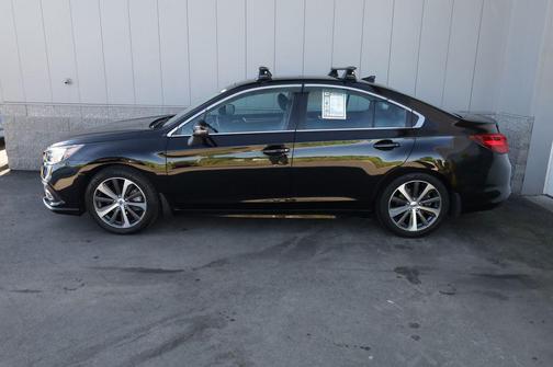 Crystal Black Silica 2018 Subaru Legacy Limited