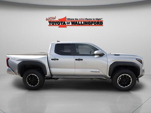 01j9 2025 Toyota Tacoma Hybrid TRD Off Road