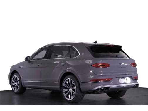 2025 Bentley Bentayga EWB Azure V8