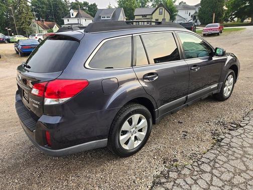 2011 Subaru Outback 2.5 i Limited