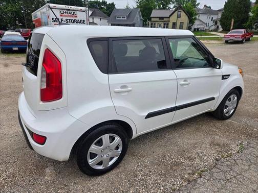 2013 Kia Soul Base