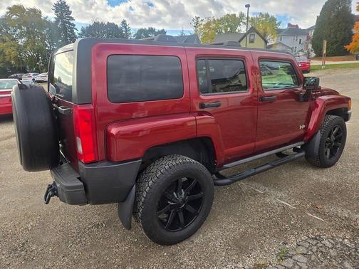 2010 Hummer H3 Base