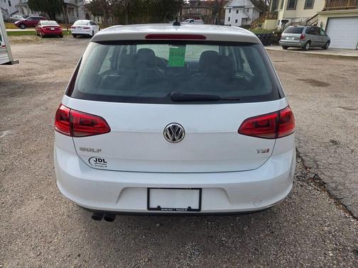 2017 Volkswagen Golf TSI Wolfsburg Edition 4-Door