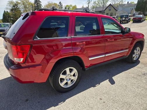 Inferno Red Crystal Pearlcoat 2010 Jeep Grand Cherokee Laredo