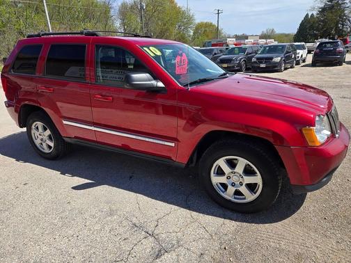 Inferno Red Crystal Pearlcoat 2010 Jeep Grand Cherokee Laredo