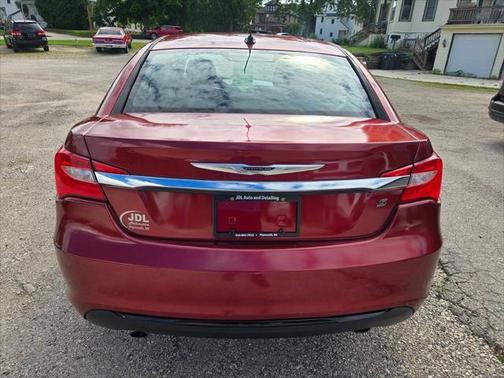 2011 Chrysler 200 S