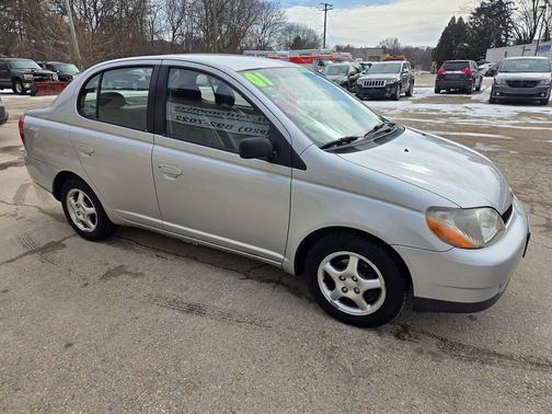2001 Toyota ECHO Base 4dr Sedan