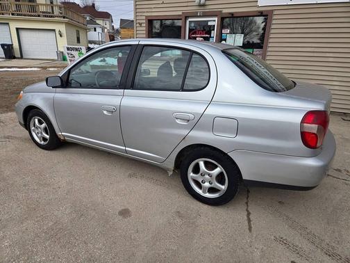 2001 Toyota ECHO Base 4dr Sedan