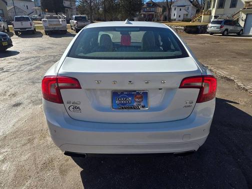 2016 Volvo S60 T5 Premier