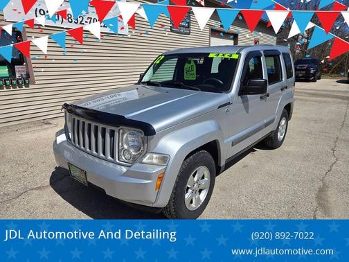 Bright Silver Metallic Clearcoat 2012 Jeep Liberty Sport