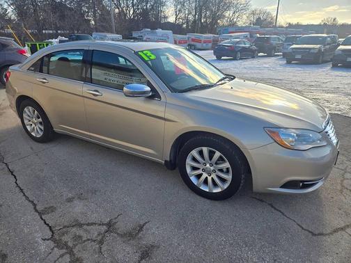 2013 Chrysler 200 Limited