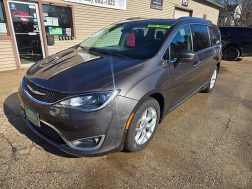 2018 Chrysler Pacifica Touring-L Plus