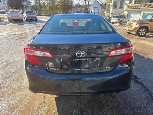 2014 Toyota Camry LE