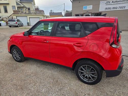Inferno Red 2021 Kia Soul LX
