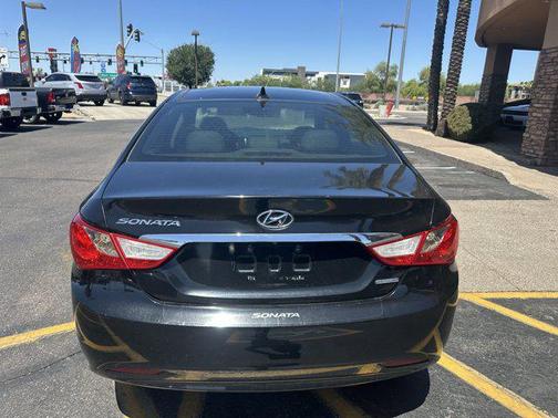 2013 Hyundai SONATA Limited