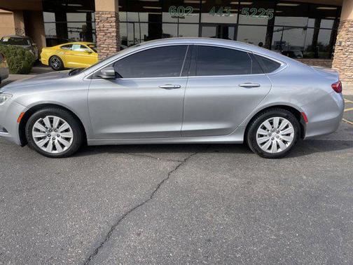 2015 Chrysler 200 LX