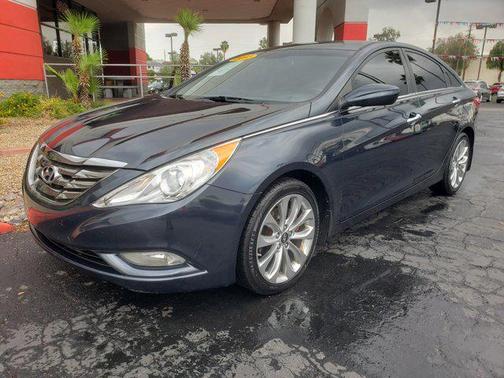 2013 Hyundai SONATA SE