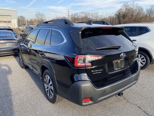 2023 Subaru Outback Premium