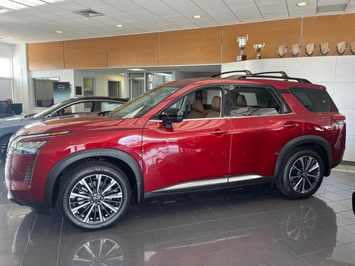 SCARLET EMBER T 2026 Nissan Pathfinder Platinum