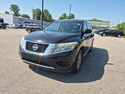 Super Black 2013 Nissan Pathfinder S