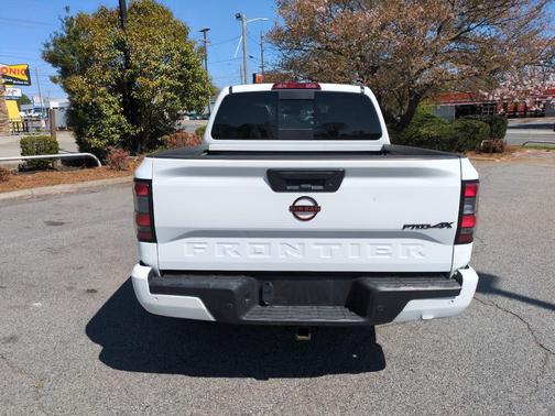 Glacier White 2024 Nissan Frontier PRO-4X