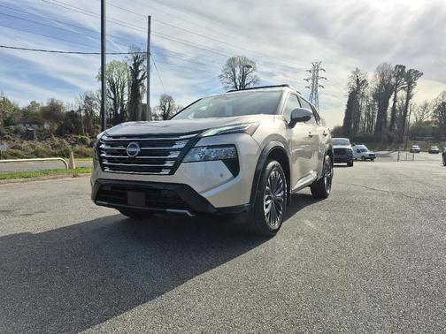 Champagne Silver Metallic 2026 Nissan Rogue Platinum