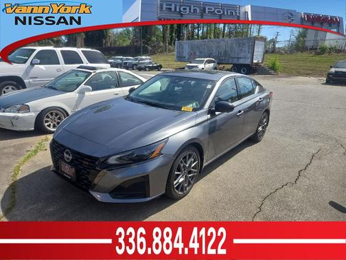 Gun Metallic 2023 Nissan Altima SR VC-Turbo FWD