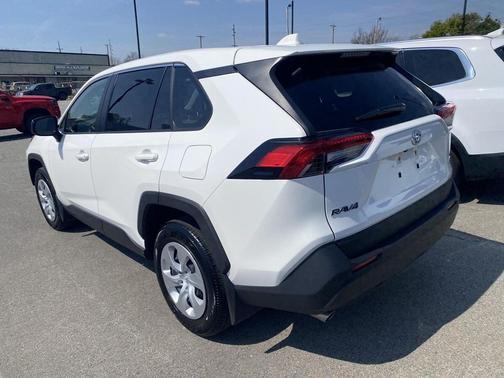 Ice Cap 2025 Toyota RAV4 LE