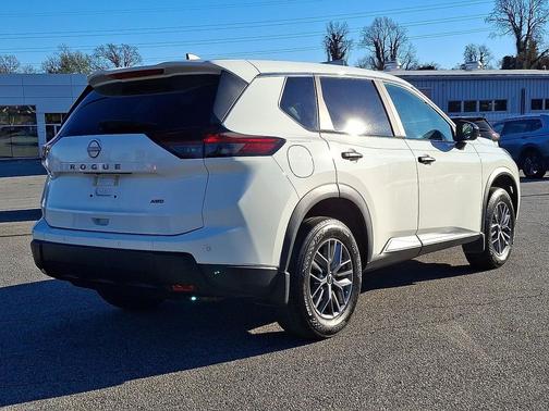 2024 Nissan Rogue S