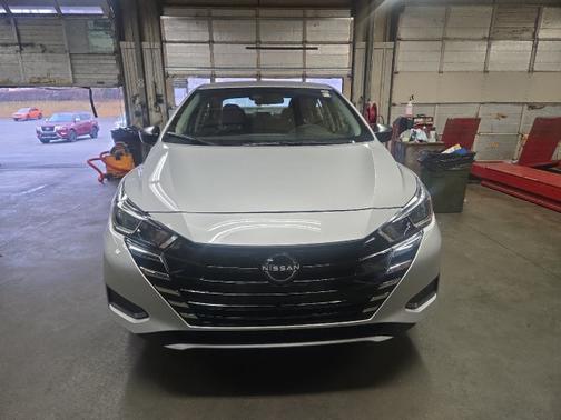 2024 Nissan Versa 1.6 S