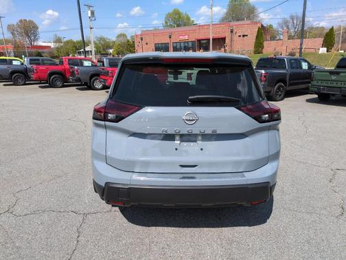 BOULDER GRY PRL 2026 Nissan Rogue SV