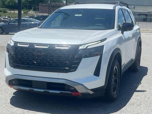EVEREST WHT PRL 2026 Nissan Pathfinder Rock Creek