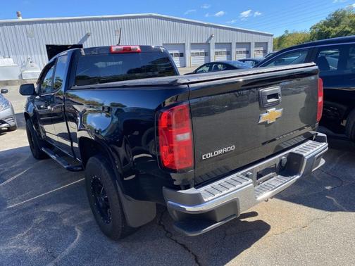 Black 2018 Chevrolet Colorado WT