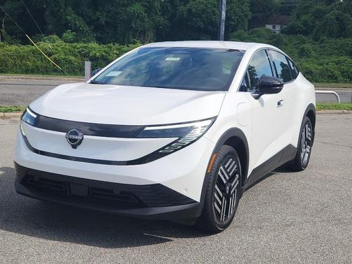 Everest Wht Prl 2026 Nissan Leaf SV+