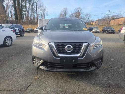 2020 Nissan Kicks S