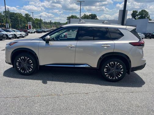 Champg Silv Met 2026 Nissan Rogue Platinum
