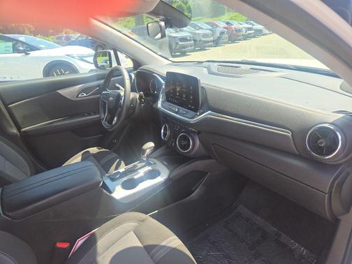 Summit White 2024 Chevrolet Blazer 2LT