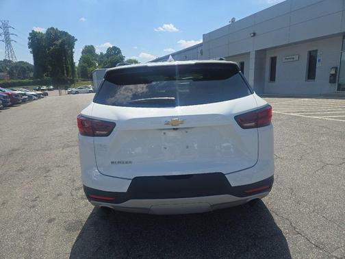 Summit White 2024 Chevrolet Blazer 2LT