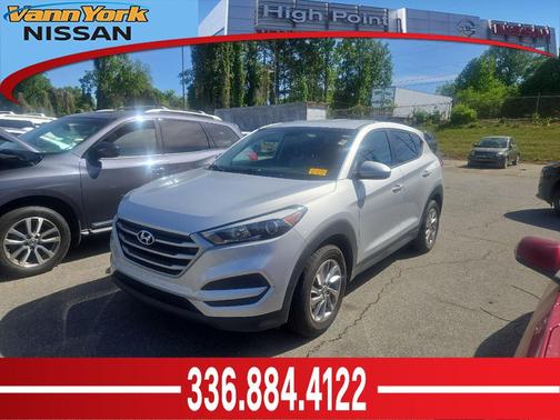 Molten Silver 2018 Hyundai TUCSON SE