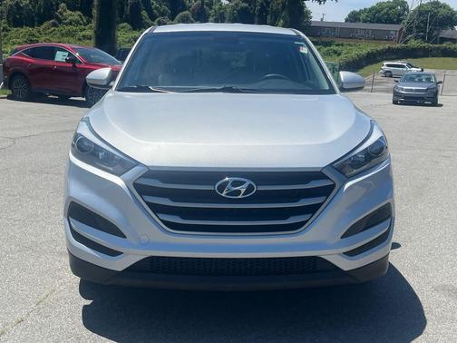 Molten Silver 2018 Hyundai TUCSON SE