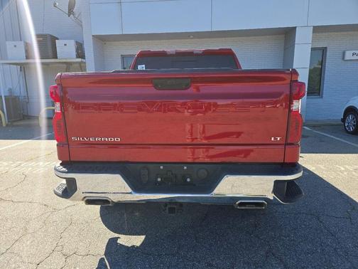 Cherry Red Tintcoat 2022 Chevrolet Silverado 1500 LT