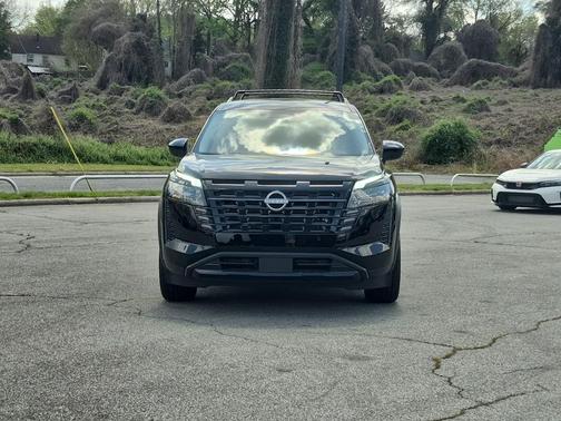 SUPER BLK 2026 Nissan Pathfinder SV